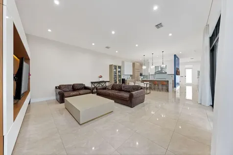 8225 Central Park Boulevard Doral FL 33166