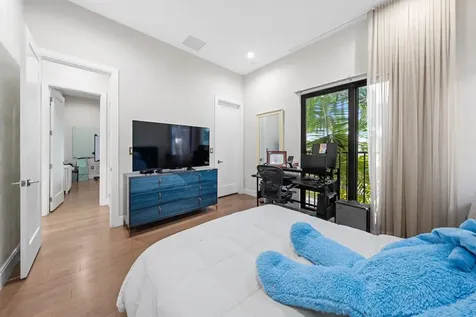 8225 Central Park Boulevard Doral FL 33166