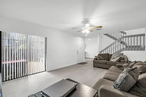 2540 NW 99 Avenue Coral Springs FL 33065