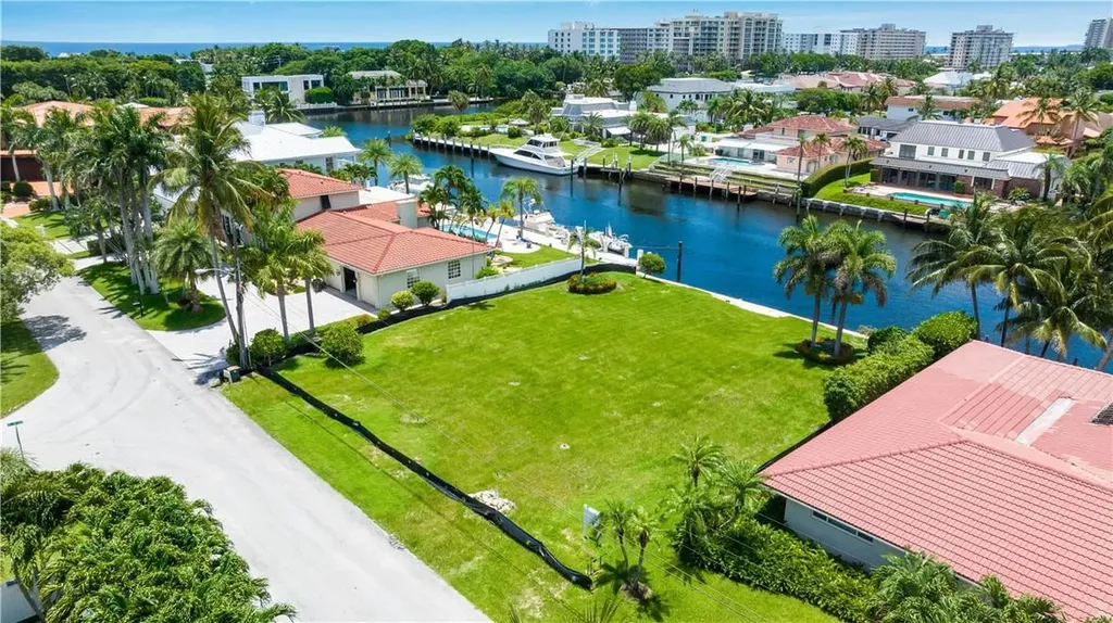3020 NE 44th Street Lighthouse Point FL 33064