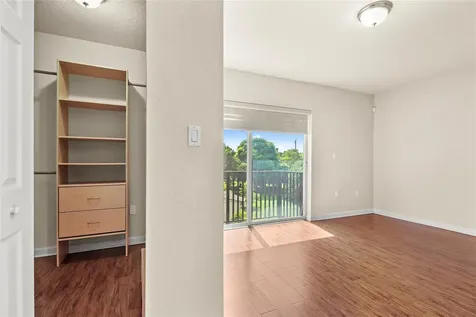 37 SE 3rd Avenue Hallandale Beach FL 33009