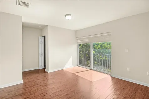 37 SE 3rd Avenue Hallandale Beach FL 33009