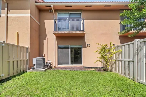 37 SE 3rd Avenue Hallandale Beach FL 33009