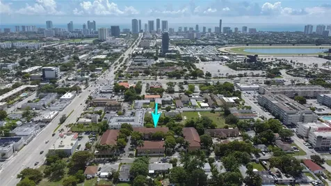 37 SE 3rd Avenue Hallandale Beach FL 33009