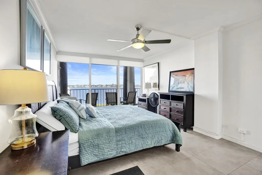 132 Lakeshore Drive North Palm Beach FL 33408