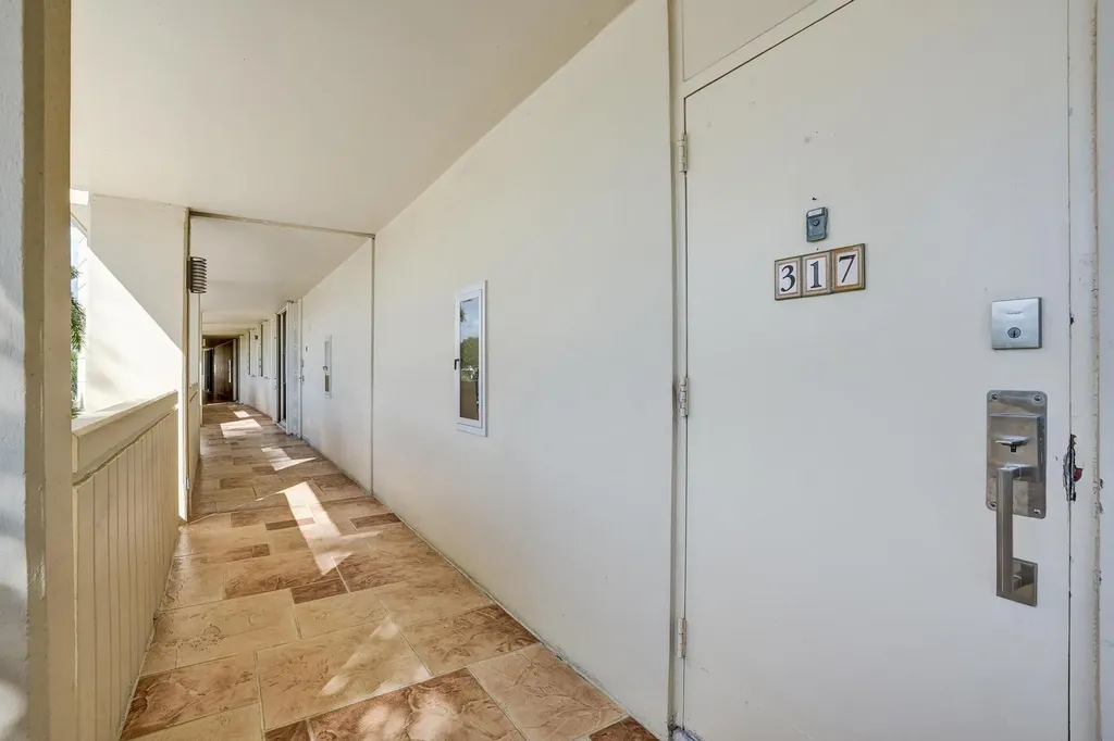 132 Lakeshore Drive North Palm Beach FL 33408