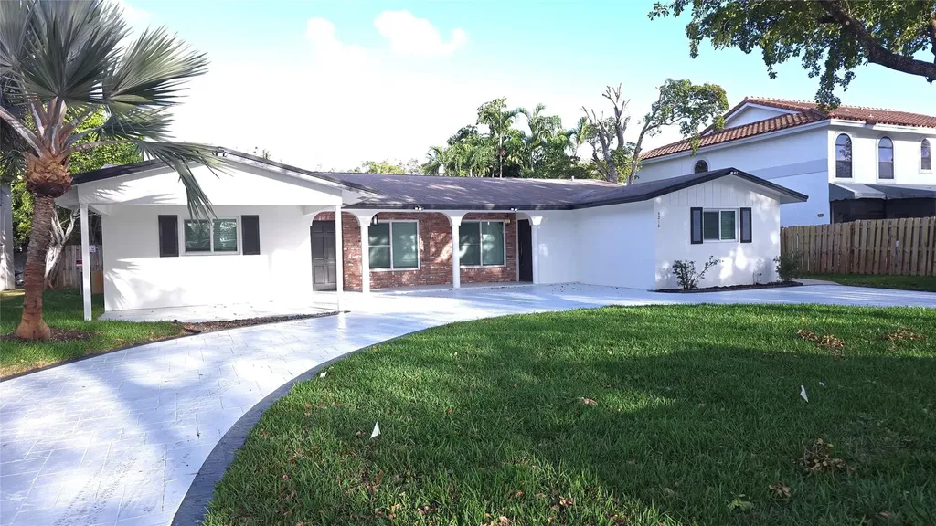 5210 NE 14th Way Fort Lauderdale FL 33334