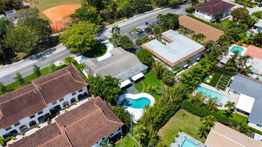 5210 NE 14th Way Fort Lauderdale FL 33334