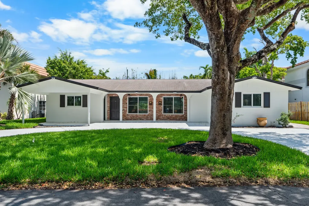 5210 NE 14th Way Fort Lauderdale FL 33334
