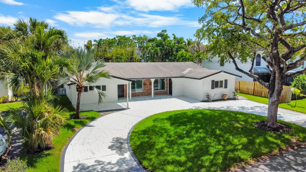 5210 NE 14th Way Fort Lauderdale FL 33334