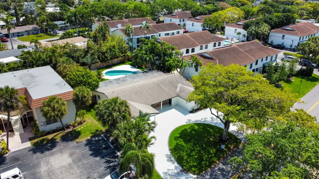 5210 NE 14th Way Fort Lauderdale FL 33334