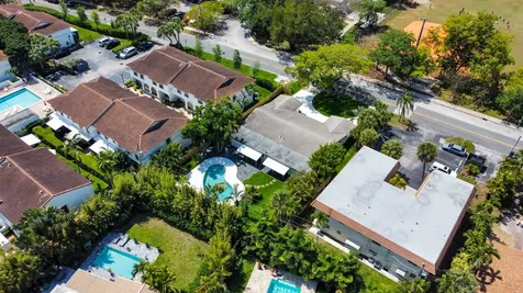 5210 NE 14th Way Fort Lauderdale FL 33334