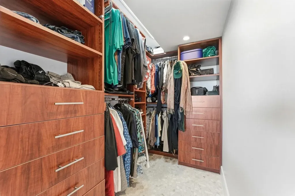 340 Sunset Drive Fort Lauderdale FL 33301
