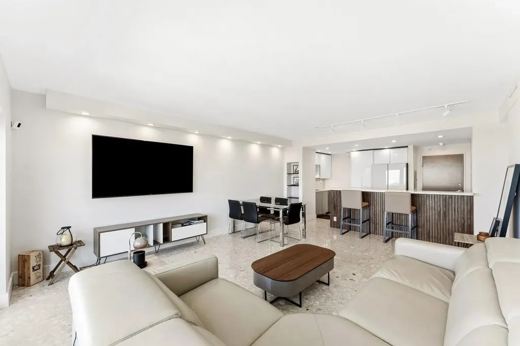 340 Sunset Drive Fort Lauderdale FL 33301
