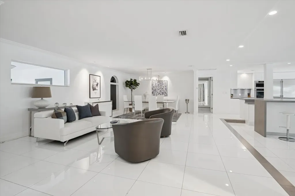 2540 Mercedes Drive Fort Lauderdale FL 33316