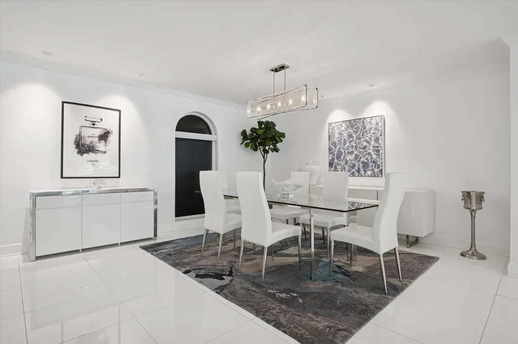 2540 Mercedes Drive Fort Lauderdale FL 33316