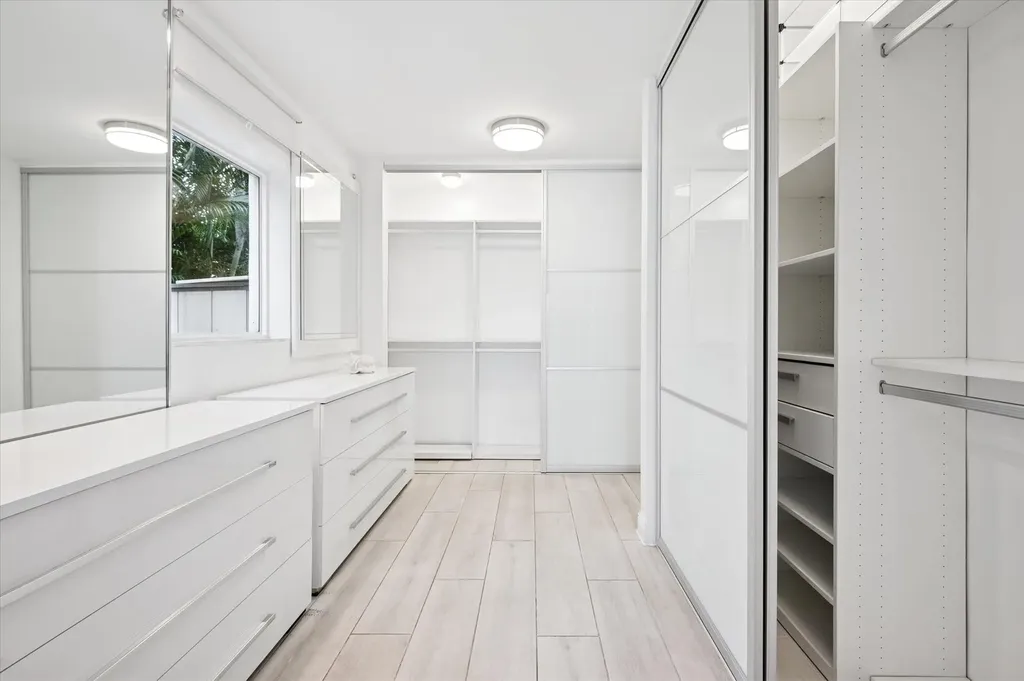 2540 Mercedes Drive Fort Lauderdale FL 33316