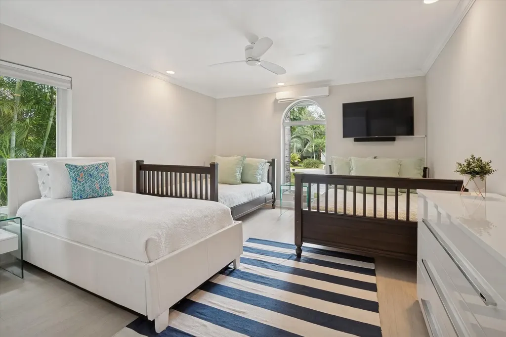 2540 Mercedes Drive Fort Lauderdale FL 33316