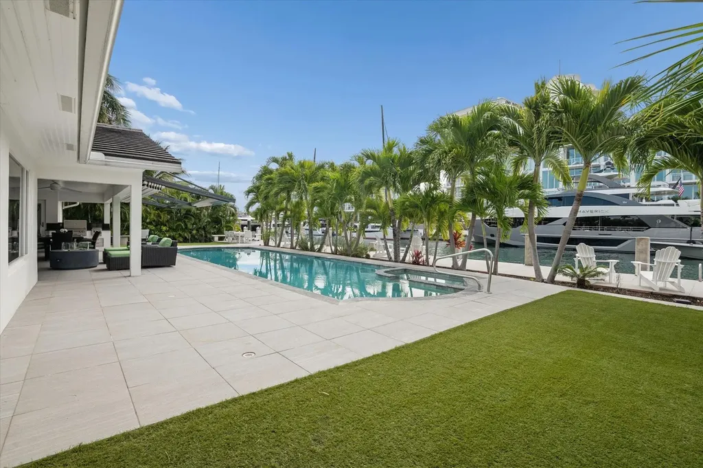 2540 Mercedes Drive Fort Lauderdale FL 33316