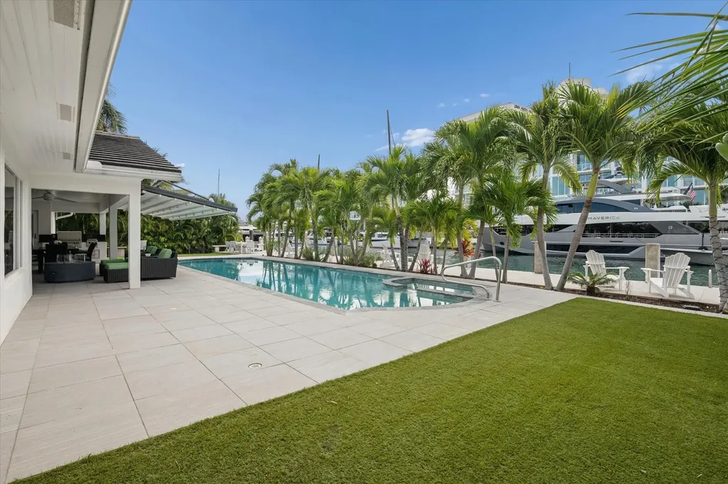 2540 Mercedes Drive Fort Lauderdale FL 33316
