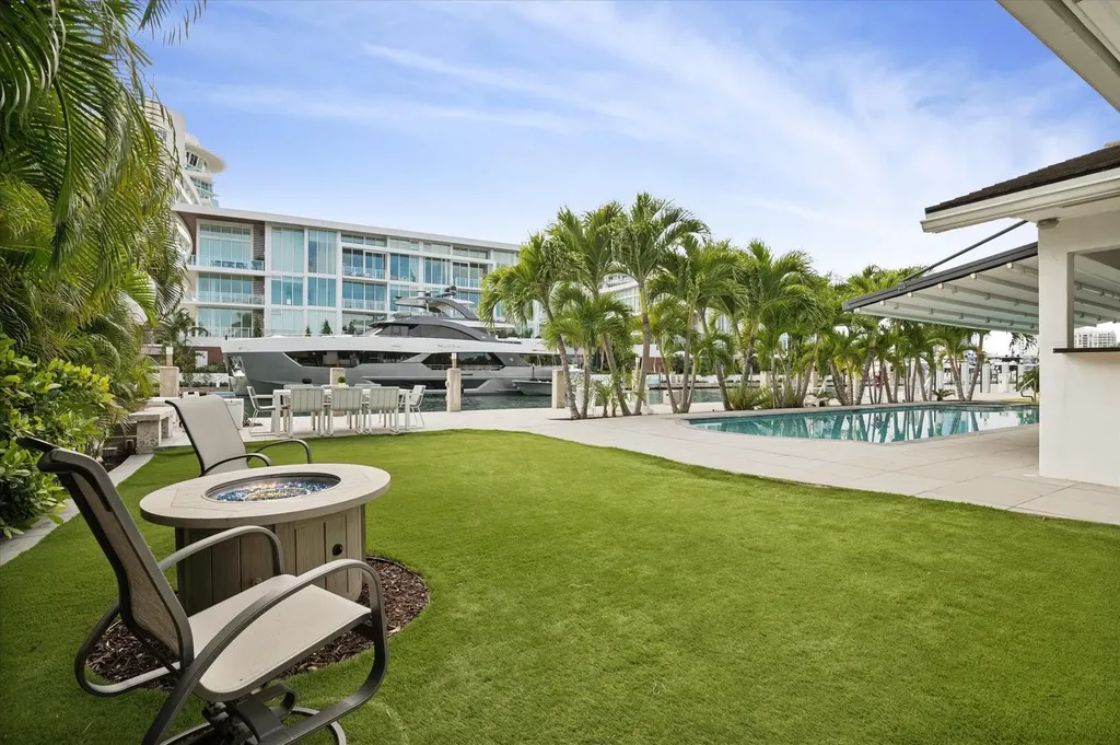 2540 Mercedes Drive Fort Lauderdale FL 33316