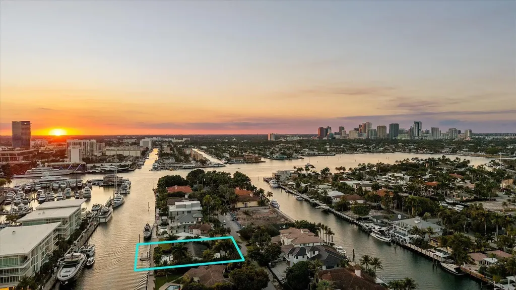 2540 Mercedes Drive Fort Lauderdale FL 33316