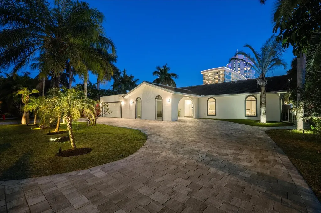 2540 Mercedes Drive Fort Lauderdale FL 33316