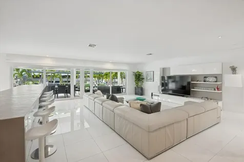 2540 Mercedes Drive Fort Lauderdale FL 33316