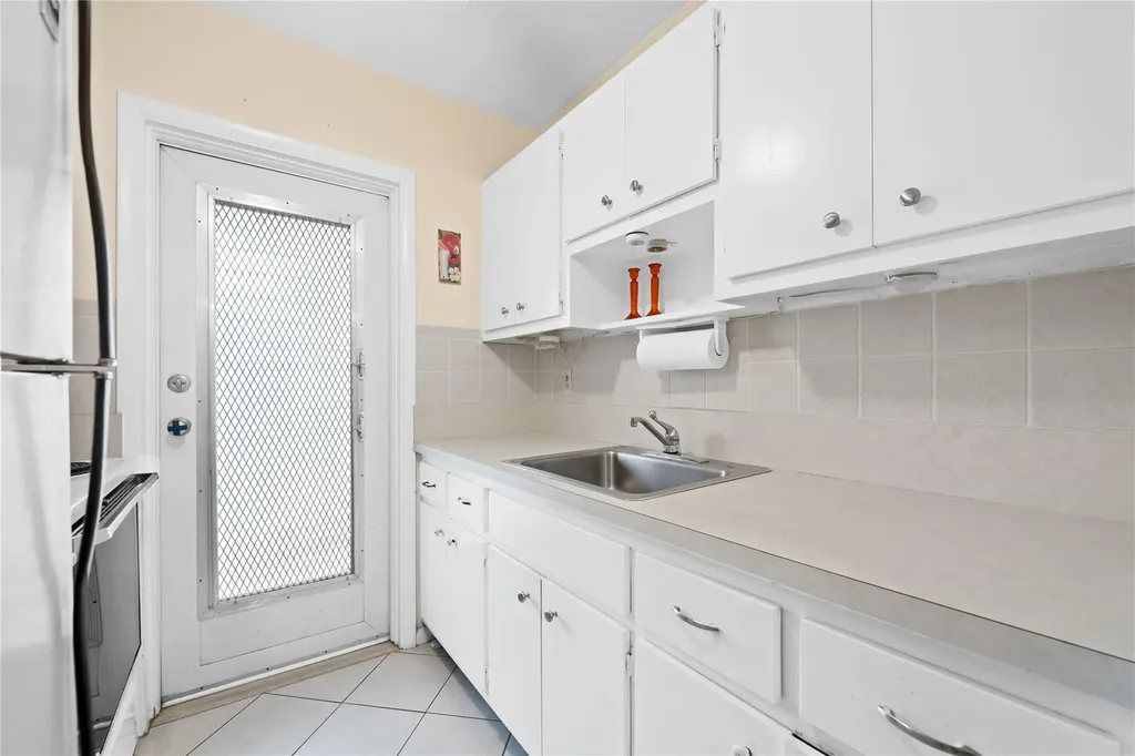 2750 W Golf Boulevard Pompano Beach FL 33064