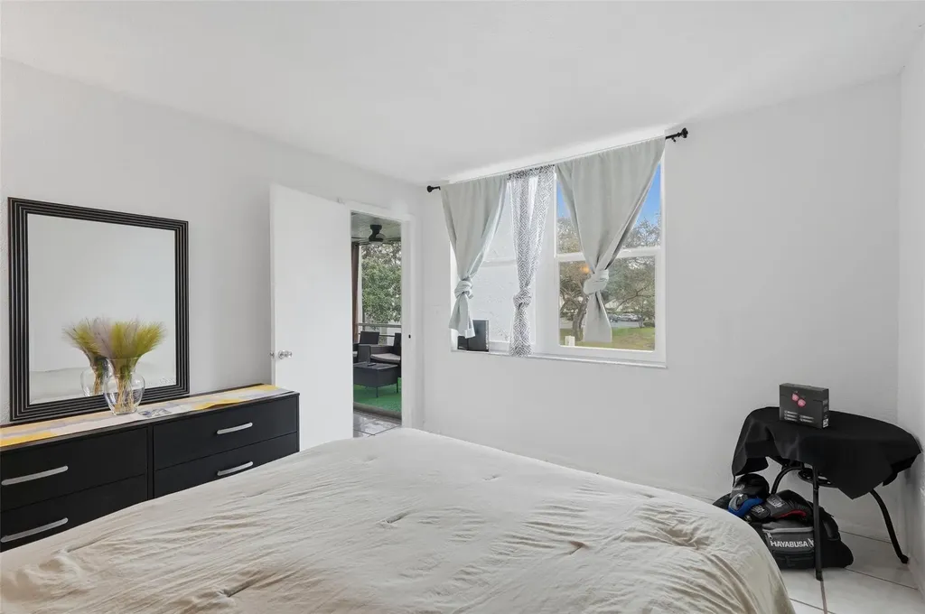9451 Evergreen Place Davie FL 33324