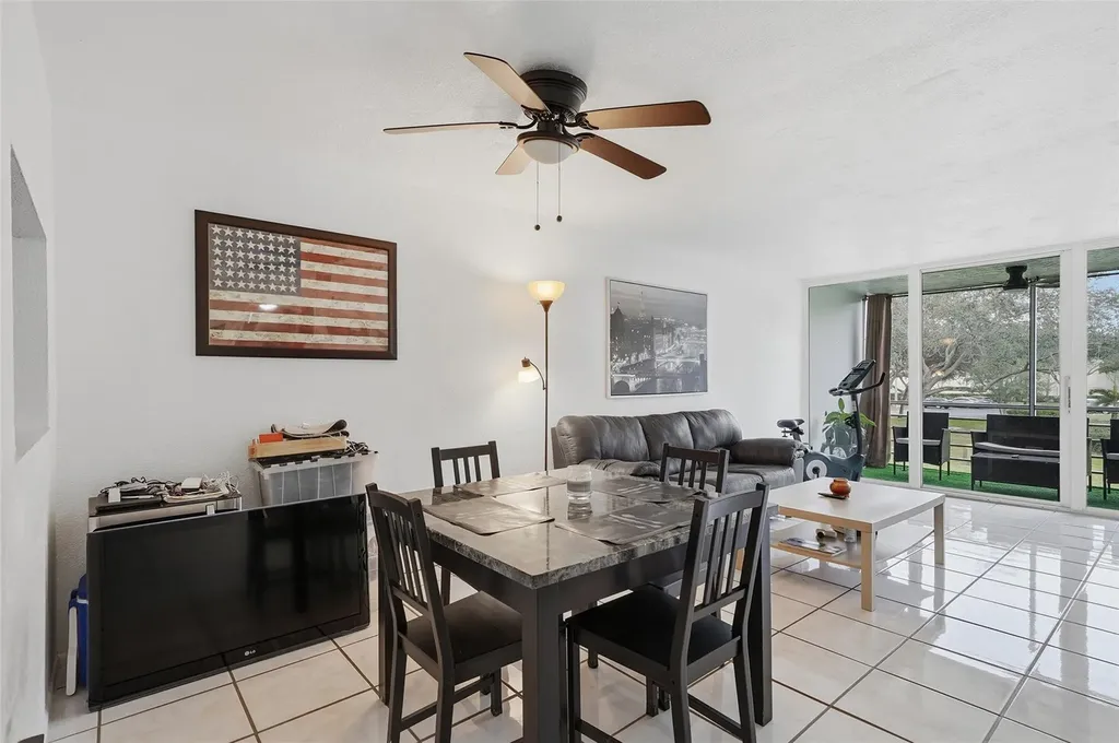 9451 Evergreen Place Davie FL 33324