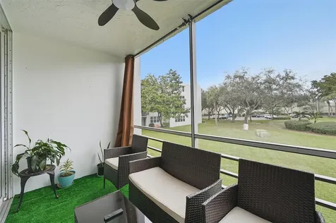 9451 Evergreen Place Davie FL 33324
