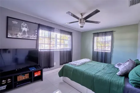 1272 NW 172nd Terrace Miami FL 33169