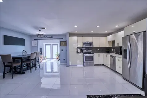 1272 NW 172nd Terrace Miami FL 33169