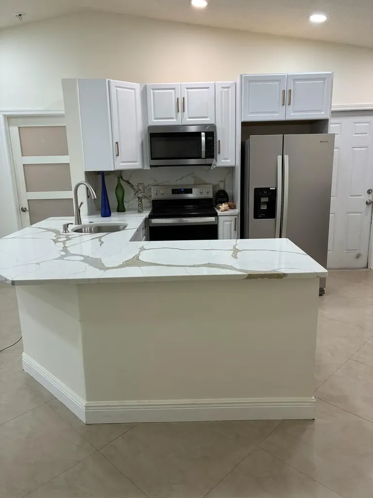 465 NW 20th Avenue Pompano Beach FL 33069