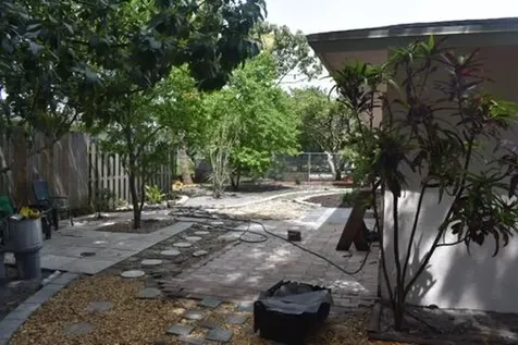 465 NW 20th Avenue Pompano Beach FL 33069