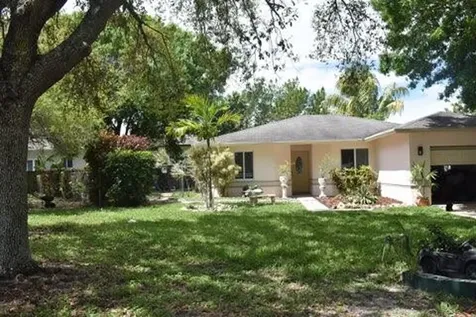 465 NW 20th Avenue Pompano Beach FL 33069