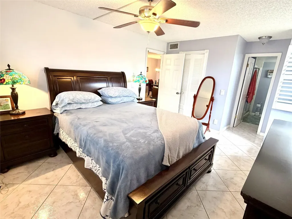 2726 NW 104th Avenue Sunrise FL 33322