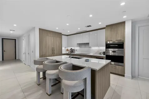 153 N Seabreeze Fort Lauderdale FL 33304