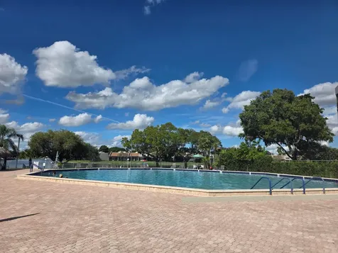 1001 Colony Point Circle Pembroke Pines FL 33026