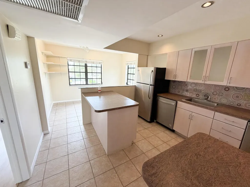 917 NE 16th Avenue Fort Lauderdale FL 33304
