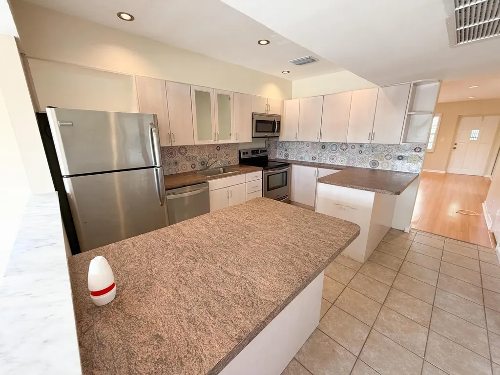 917 NE 16th Avenue Fort Lauderdale FL 33304
