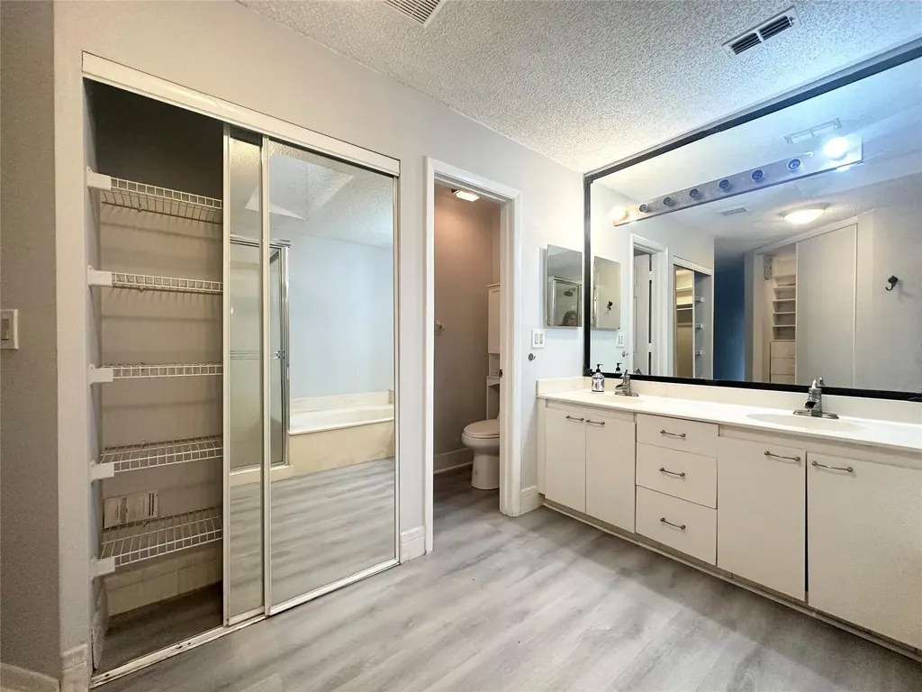 10461 NW 12th Court Plantation FL 33322