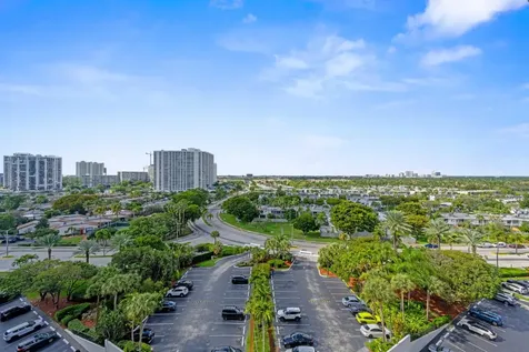 600 Parkview Drive Hallandale Beach FL 33009
