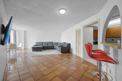 600 Parkview Drive Hallandale Beach FL 33009
