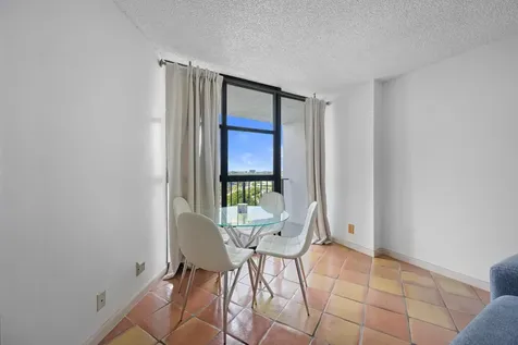 600 Parkview Drive Hallandale Beach FL 33009