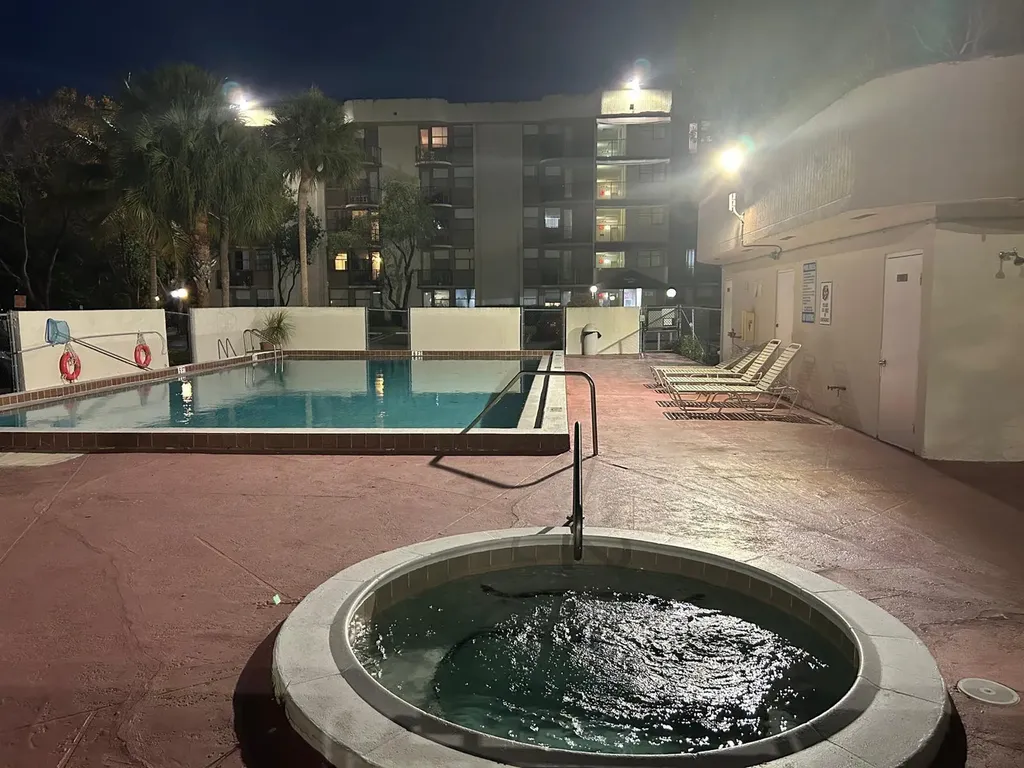 2771 Riverside Drive Coral Springs FL 33065
