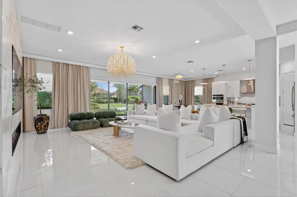9310 Bayside Circle Parkland FL 33076