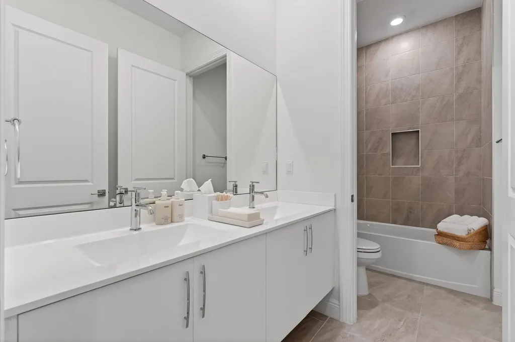 9310 Bayside Circle Parkland FL 33076
