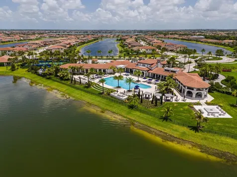 9310 Bayside Circle Parkland FL 33076
